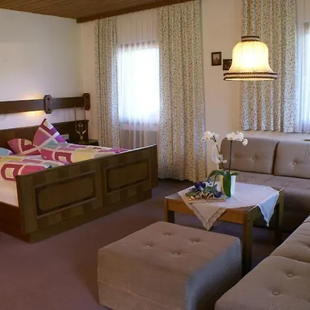 Klausenhof 3* 佩尔蒂绍